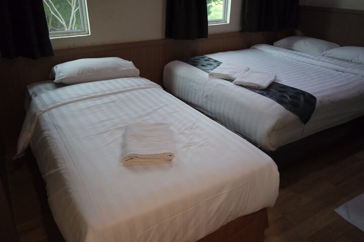 Room 15 of 23