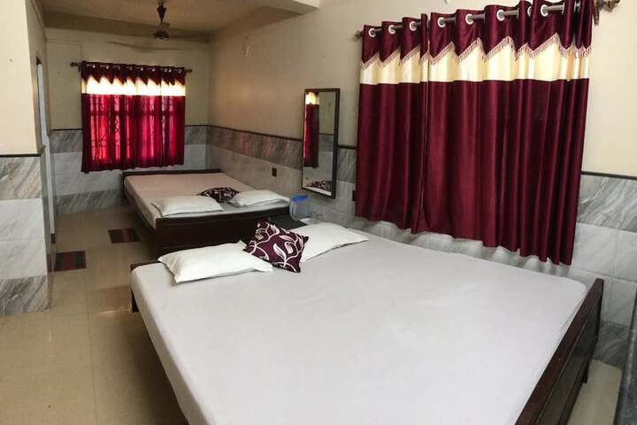 Room 2 of 5