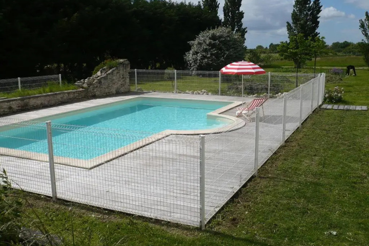 Pool 6 of 10