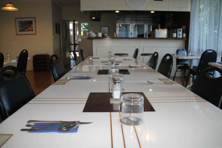 Dining 31 of 47