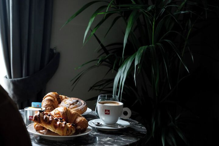 Breakfast/Coffee Service 95 of 120