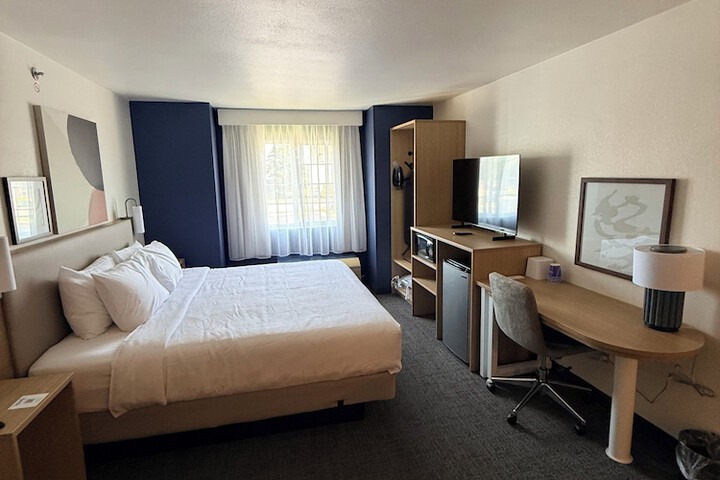 Room 19 of 35