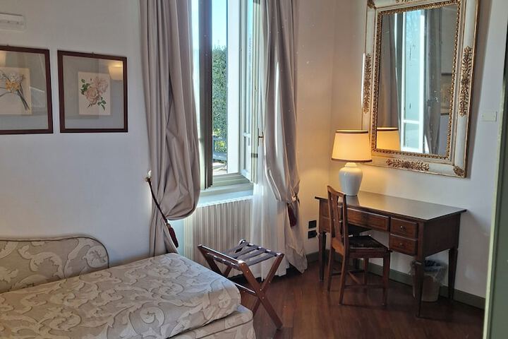 Room 34 of 87