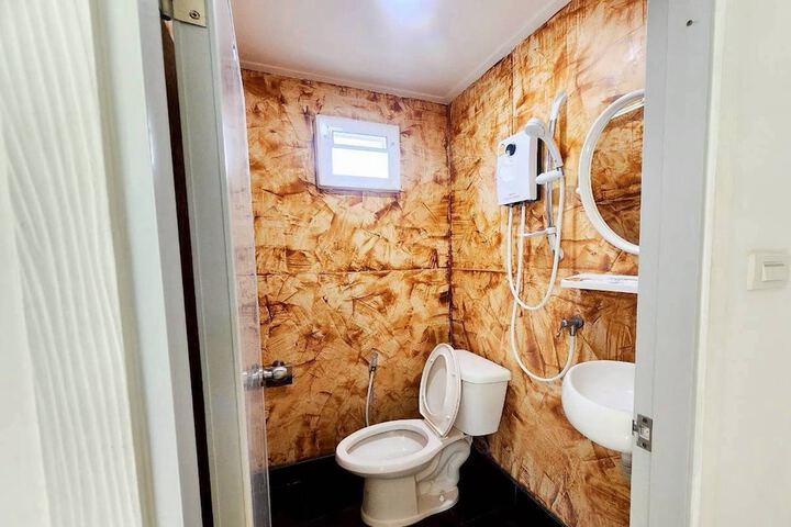 Room 49 of 55