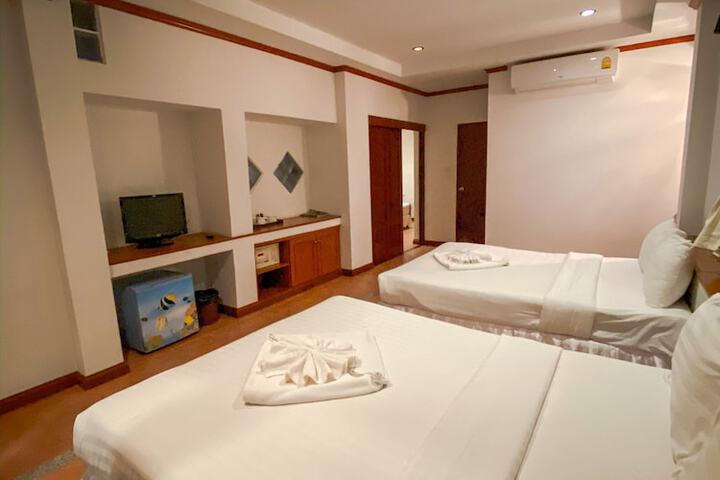 Room 22 of 68