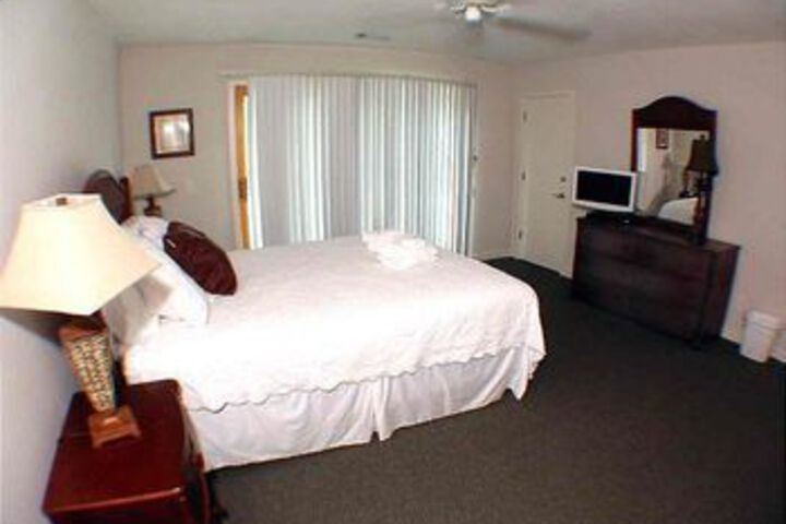 Room 12 of 97