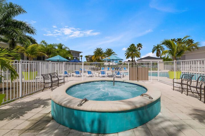 Pool 44 of 62