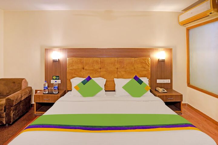 Room 15 of 38