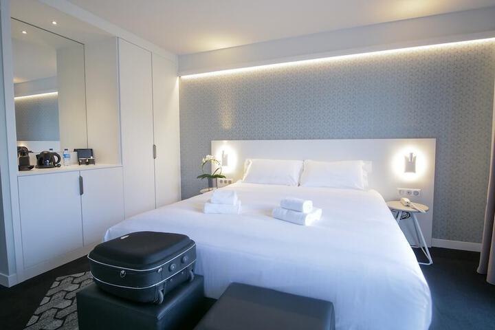 Room 11 of 47