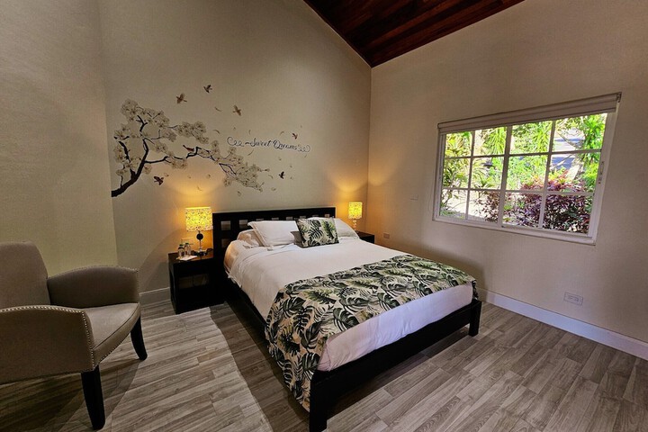 Room 9 of 40