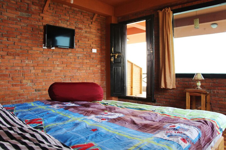 Room 5 of 45
