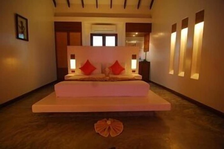 Room 13 of 50