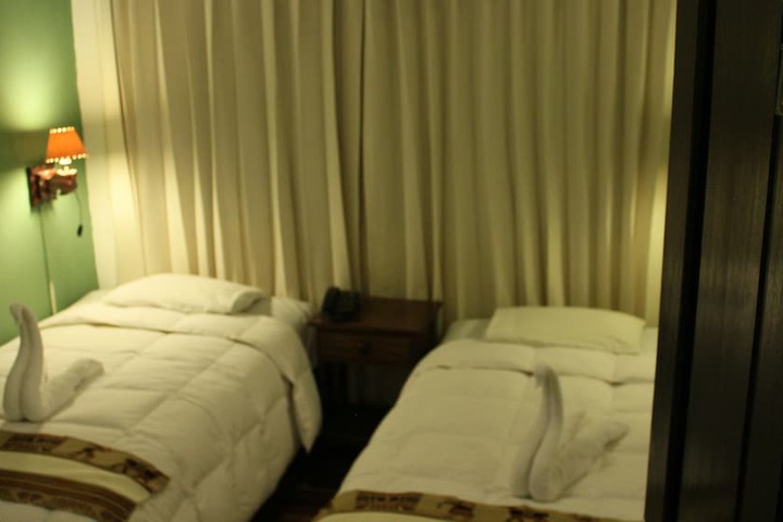 Room 5 of 44