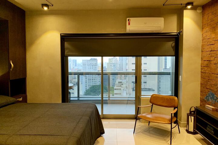 Room 12 of 34