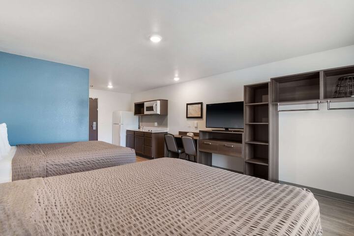 Room 17 of 31