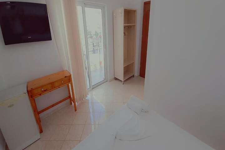 Room 29 of 50
