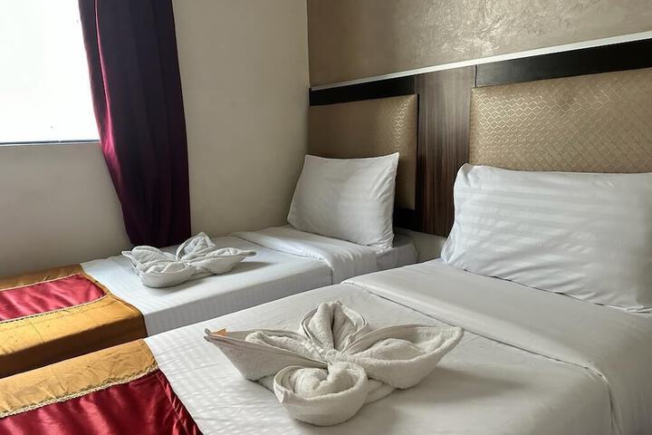Luluah Al-Iman Hotel