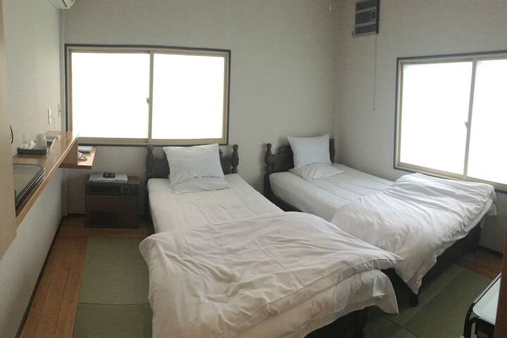 Room 10 of 69