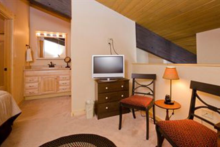 Room 21 of 27