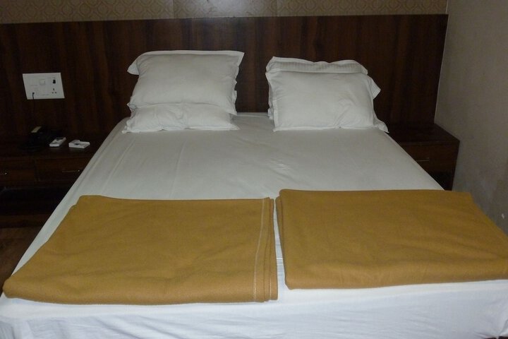 Room 19 of 48