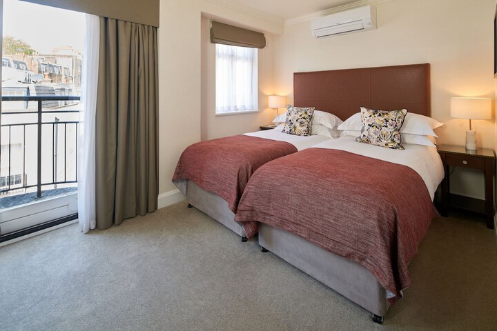 Room 30 of 154