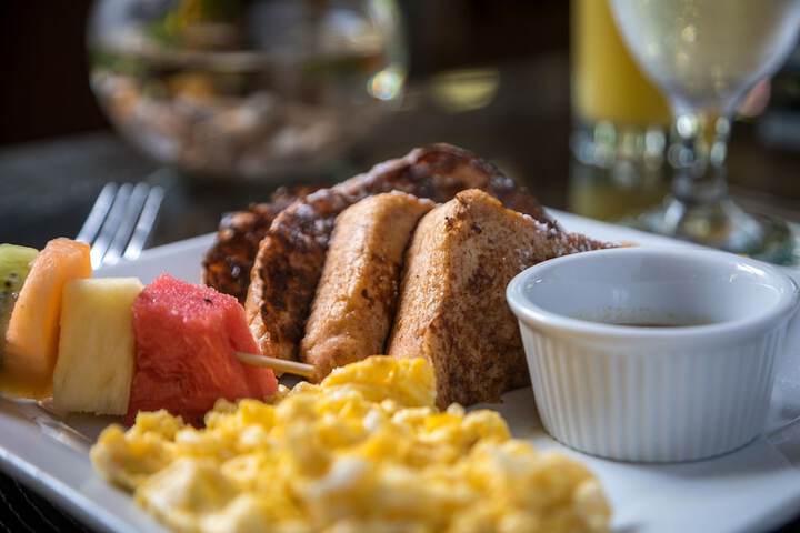 Breakfast/Coffee Service 67 of 87