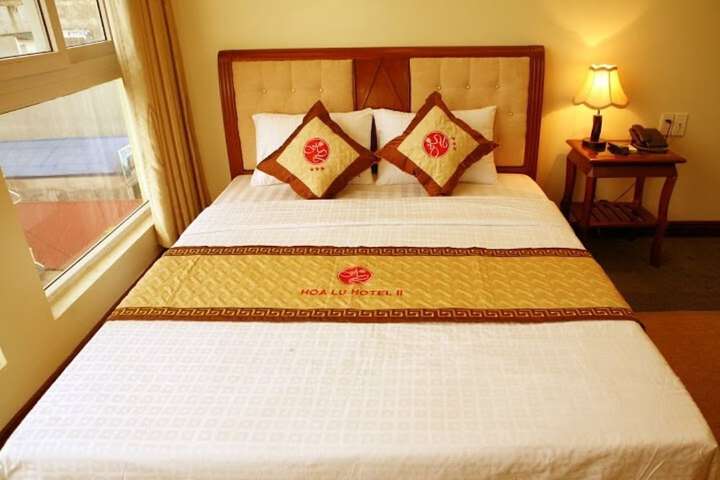Room 9 of 28