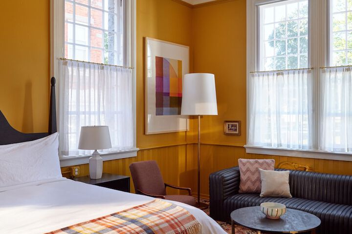 Room 7 of 30