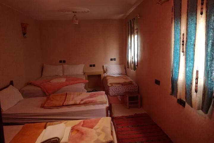 Room 11 of 38