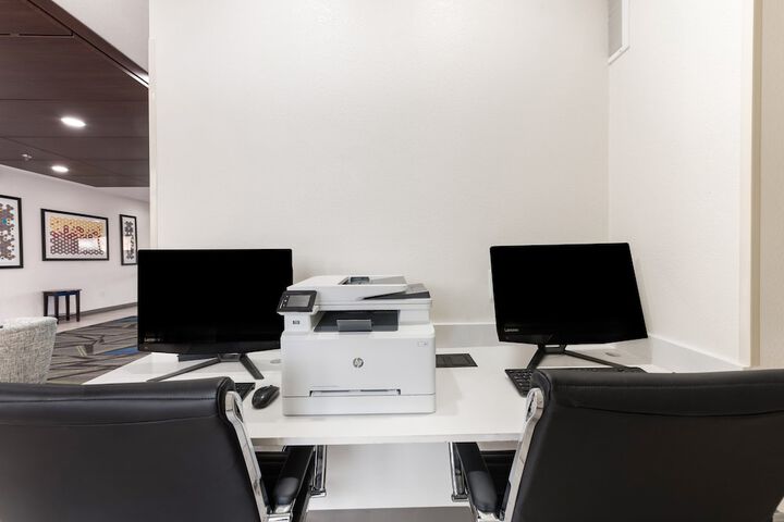 Business Center 49 of 55