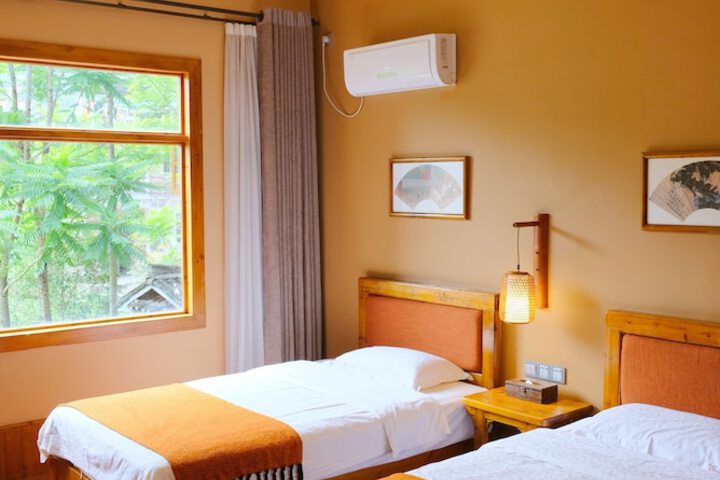 Room 20 of 111