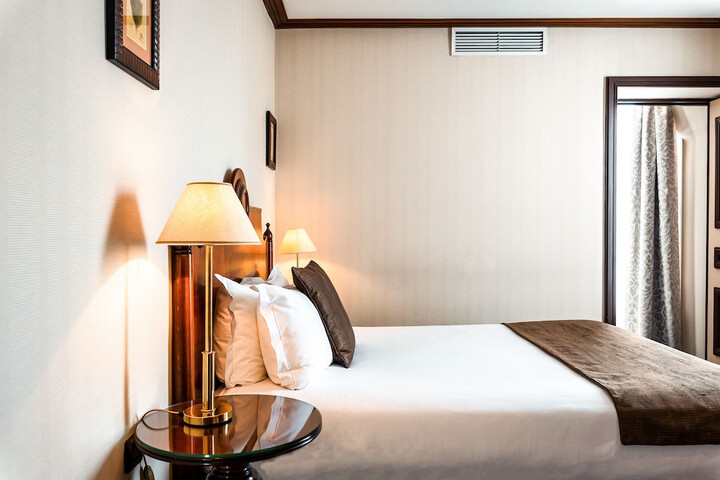 Room 8 of 29