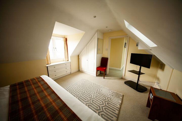 Room 10 of 56