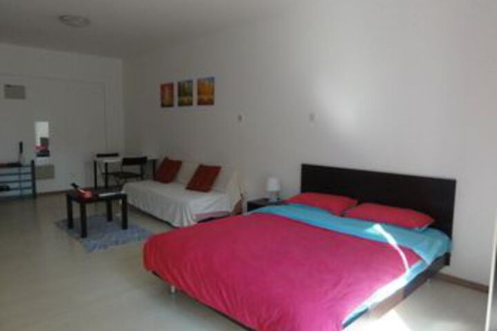 Room 22 of 37