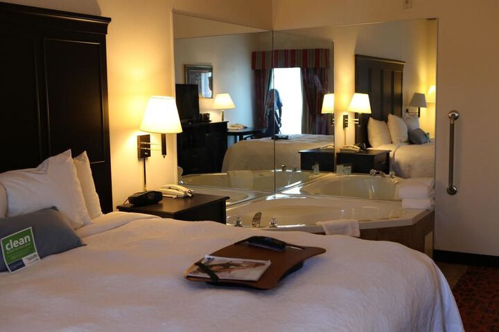 Country Inn Suites by Radisson Toronto Mississau