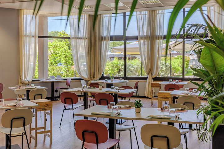 Dining 79 of 119