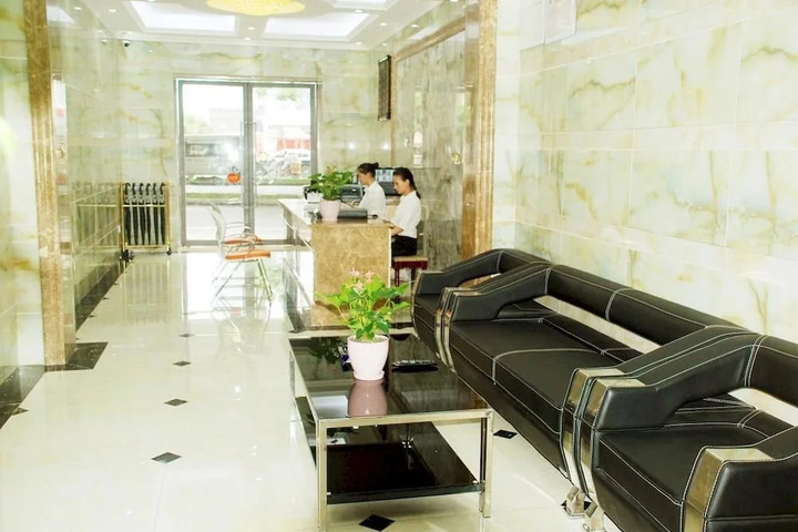 Chengdu Jingong Hotel