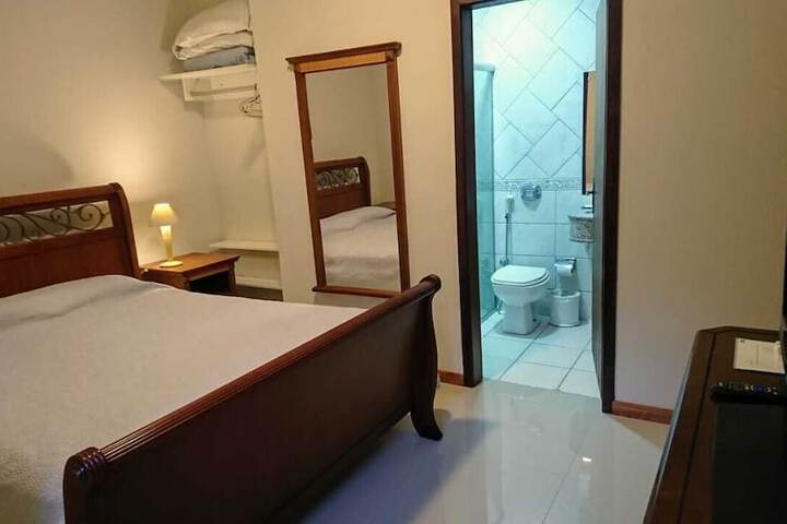 Room 2 of 31