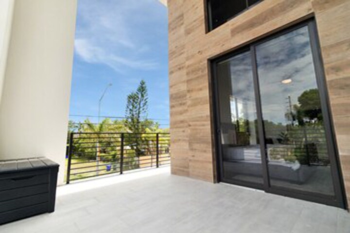 Terrace/Patio 16 of 188