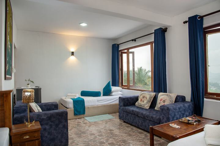 Room 5 of 25