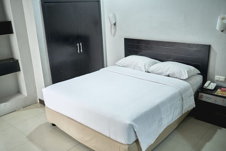 Room 14 of 24