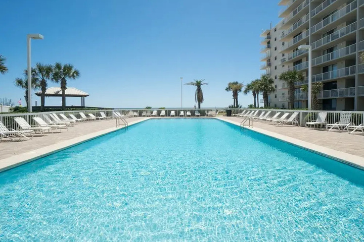Pool 5 of 17