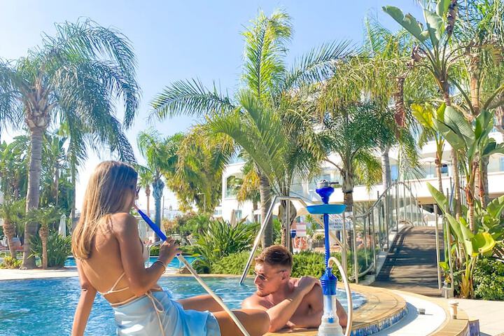 Pool Hotel