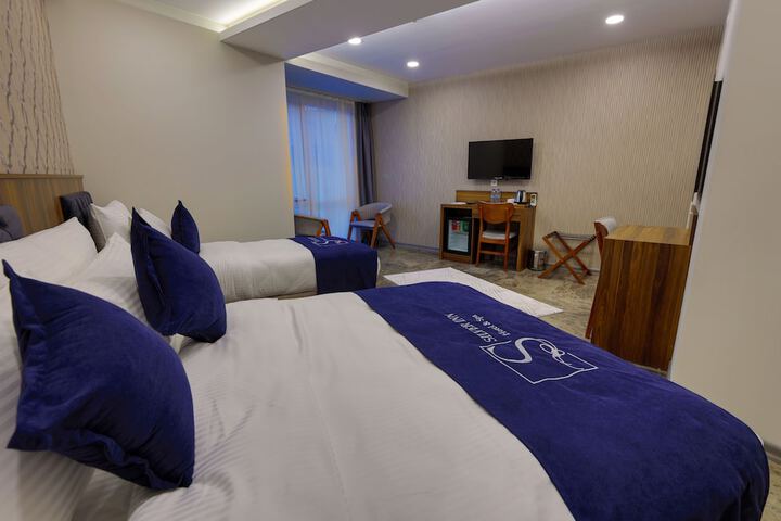 Room 29 of 84