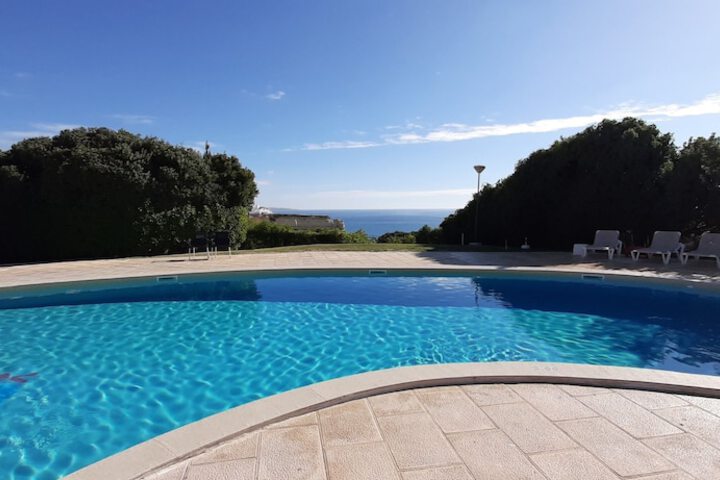 Pool 23 of 42