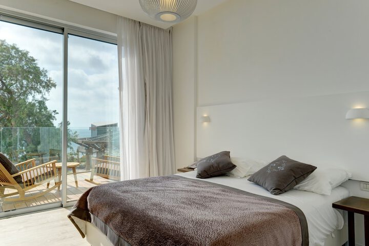Room 5 of 22