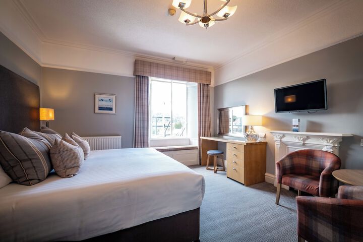 Room 10 of 72