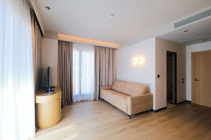 Room 56 of 109