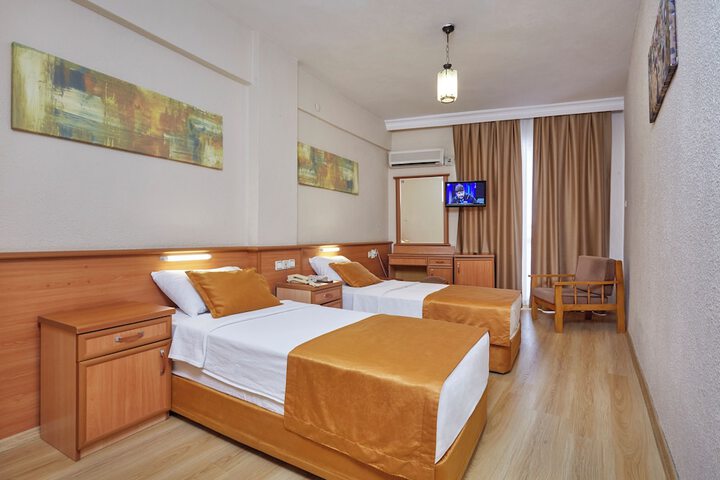 Room 26 of 111
