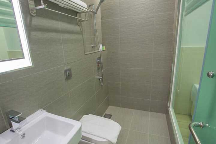 Room 18 of 26